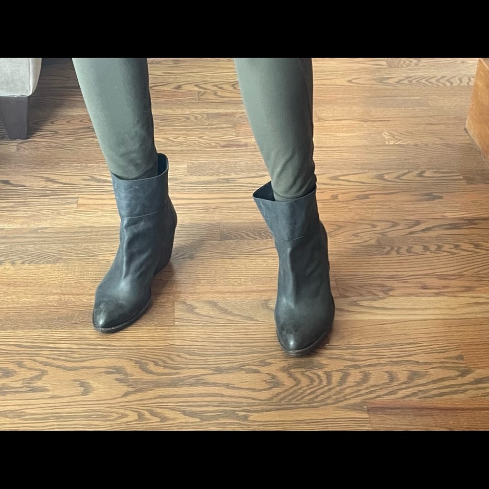 Jeffrey Campbell Ibiza Last black distressed leather booties NWOT size 8 - Picture 8 of 9